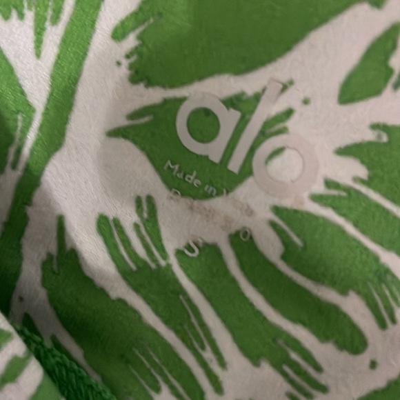 Alo green black leaf print tropical leggings Small - Picture 3 of 5